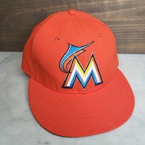 New Era Miami Marlins MLB hat 6 7/8 inches fitted